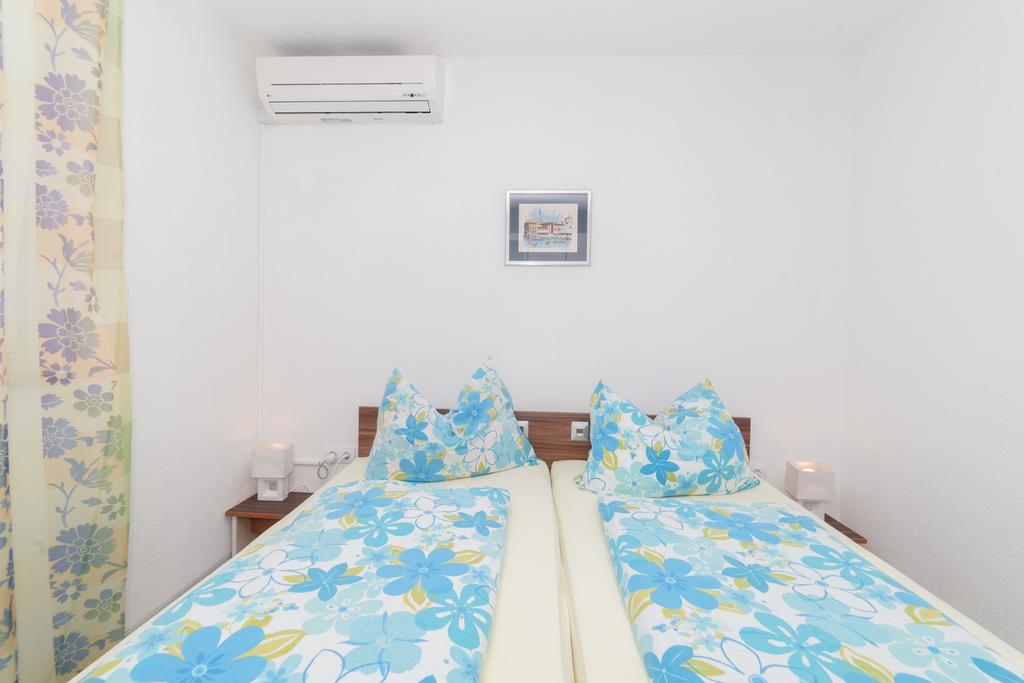 Guest House Jadro Rovinj Exterior photo